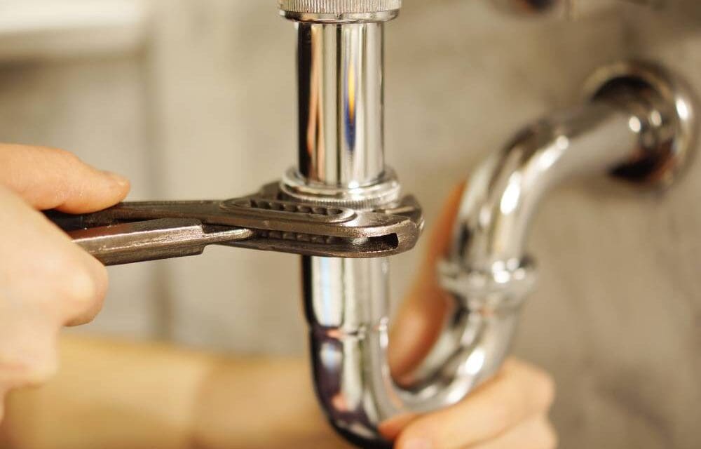 Simple Summer Plumbing Tips to Avoid Big Problems